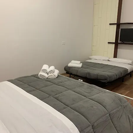 Alemari Luxury * Naples